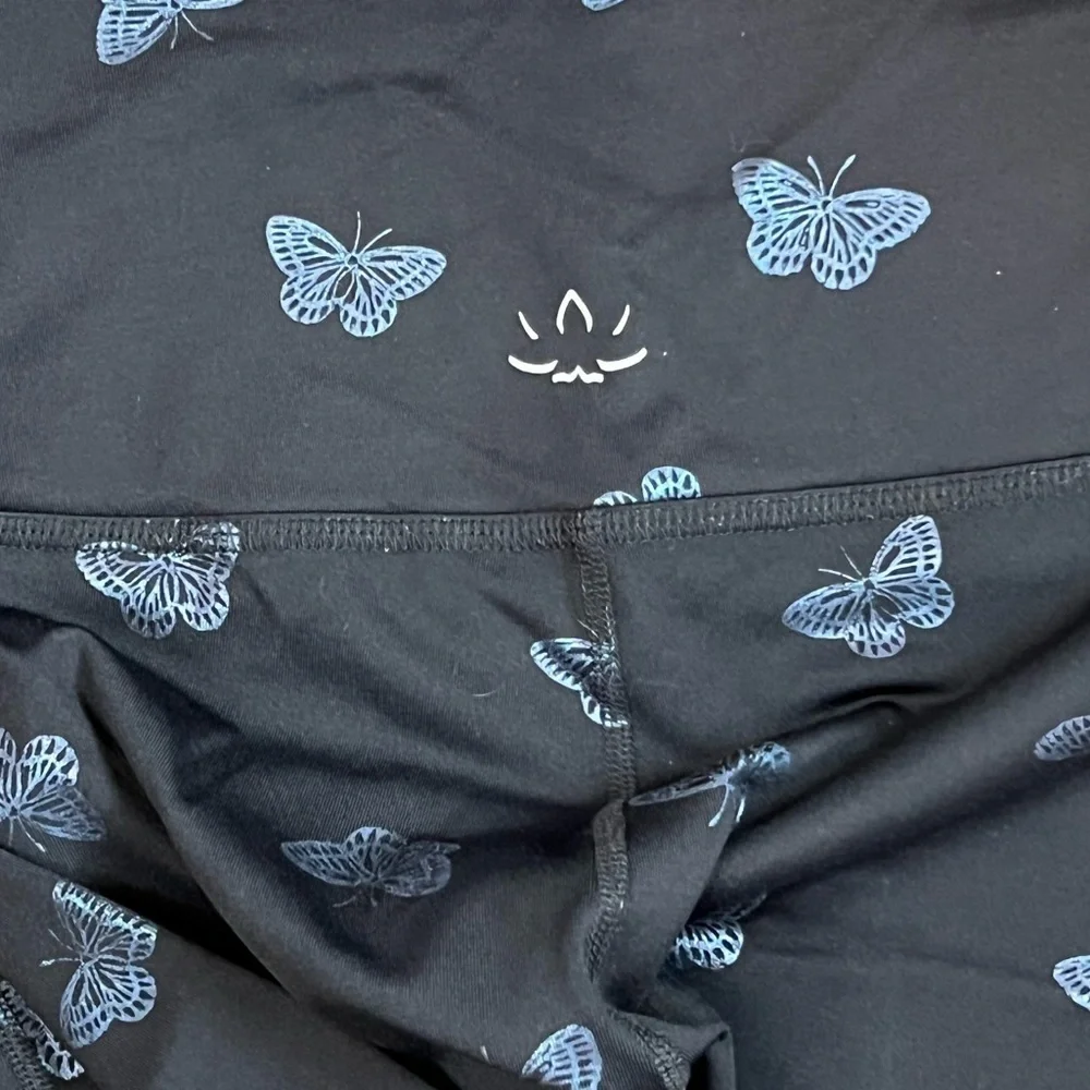 Beyond Yoga - ‘Blue Butterflies’  High Waist leggings. SZ: Small. EUC - Picture 2 of 3